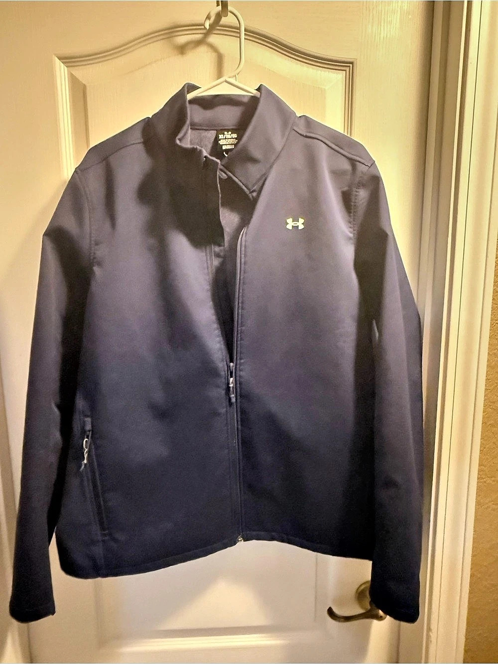 Under Armour Jacket  Black XL